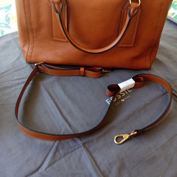NEW 💝 Fossil  🗝️ Tan Bag - Picture 8 of 8